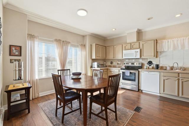 491 Mill Pond Drive, San Jose CA: https://media.crmls.org/mediaz/c3b60639-fb8c-4568-9046-d01ed65fc369.jpg