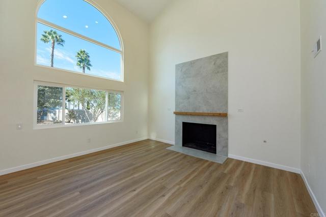 Detail Gallery Image 16 of 42 For 9830 Lyncarol Dr, La Mesa,  CA 91941 - 5 Beds | 3/1 Baths