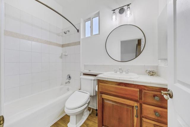 1508 Sequoia Lane, Vista CA: https://media.crmls.org/mediaz/c3b65ddc-13ca-44e5-a521-4fa9eee32088.jpg