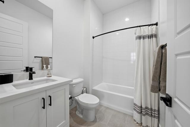 78420 Heritage Way, La Quinta CA: https://media.crmls.org/mediaz/c3b68257-caba-4ced-b512-0402e423935c.jpg