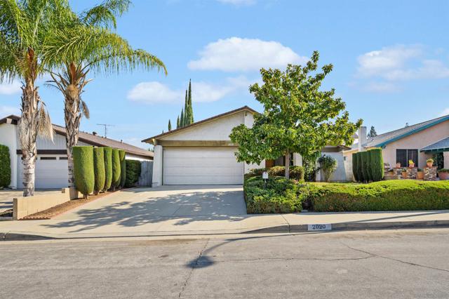 2020 Country Canyon Rd, Hacienda Heights, CA 91745