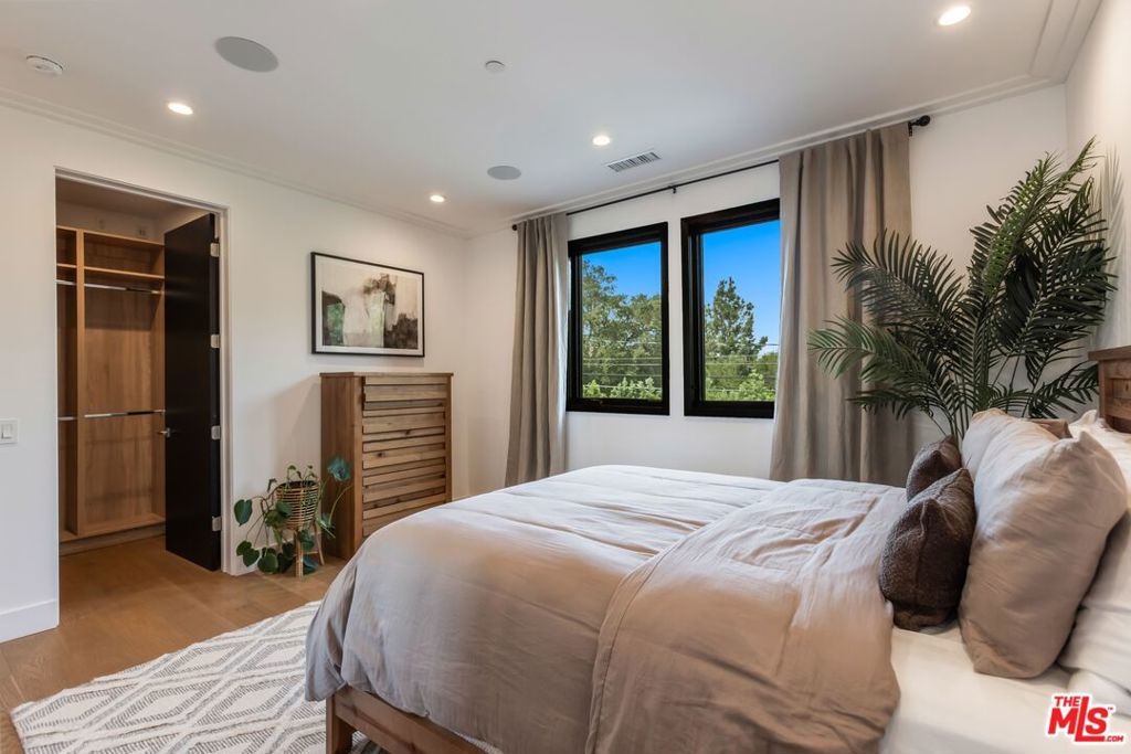 MLS #26883983 image #40