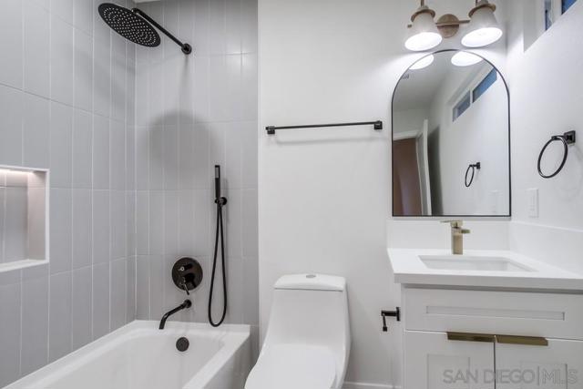 10415 Mesa Madera Dr, San Diego CA: https://media.crmls.org/mediaz/c3b70d7a-8394-4fc5-8831-a2dd4d033f0e.jpg