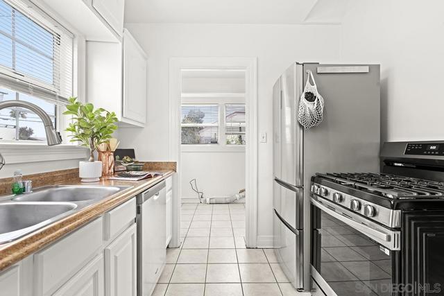 3304 33rd St, San Diego CA: https://media.crmls.org/mediaz/c3b794bd-a67a-4368-8c3c-4c6a8f69d5ca.jpg