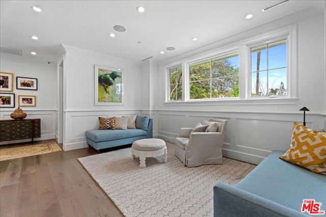 4105 Bellingham Avenue, Studio City CA: https://media.crmls.org/mediaz/c3b8cca0-896c-4796-8299-a17eaa9a8953.jpg