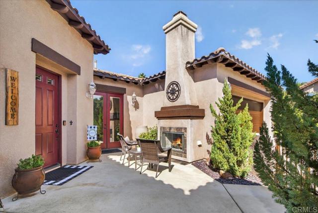 Detail Gallery Image 8 of 74 For 877 Hidden View Ln, Escondido,  CA 92027 - 4 Beds | 2/1 Baths