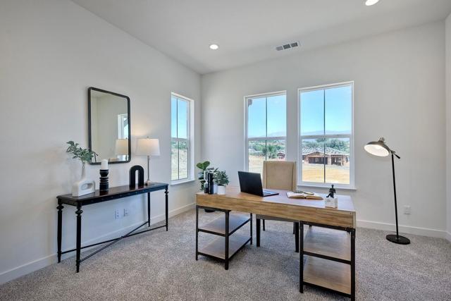 29568 Viking View Ln, Valley Center CA: https://media.crmls.org/mediaz/c3ba719b-500a-44d6-a09e-f3ca8a4b41f0.jpg