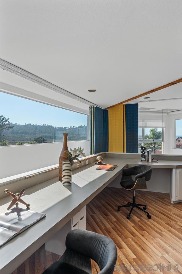 2506 Via Merano, Del Mar CA: https://media.crmls.org/mediaz/c3ba8071-1fb8-4328-be18-dcdeaaad7cc3.jpg