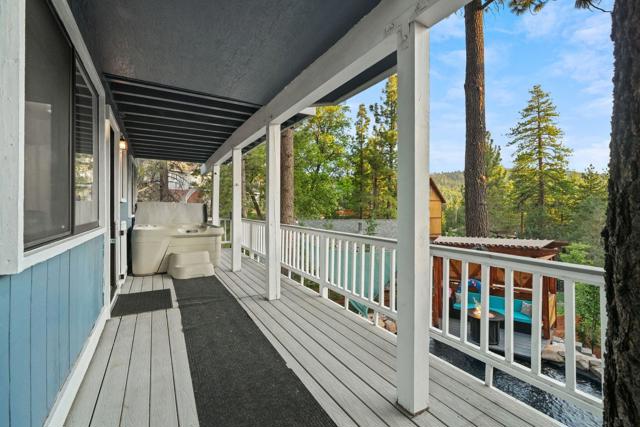 574 Lucerne Drive Drive, Big Bear CA: https://media.crmls.org/mediaz/c3bad7b5-50b2-47f9-90f4-213f68f8e5d8.jpg