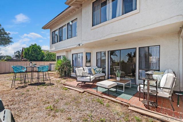 1541 Vaquero Gln, Escondido CA: https://media.crmls.org/mediaz/c3bb563f-dbd7-4abc-afd7-81f725920f2b.jpg