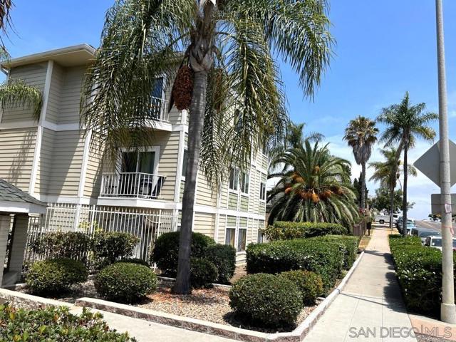 2650 Broadway, San Diego, California 92102, 1 Bedroom Bedrooms, ,1 BathroomBathrooms,Condominium,For Sale,Broadway,240018517SD