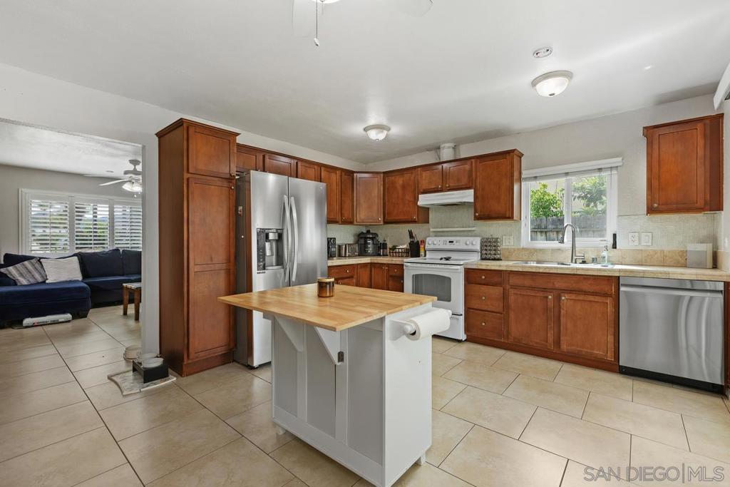 825 Buchanan St. - photo 12