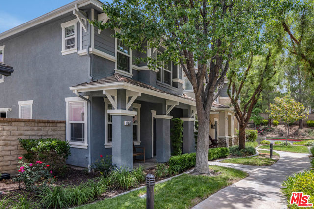 27356 Dearborn Drive, Valencia CA: https://media.crmls.org/mediaz/c3bd3b63-224f-462c-9e4f-493df085906d.jpg