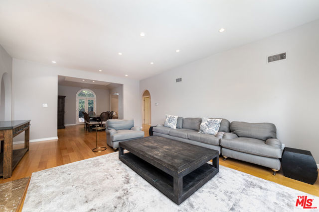 1358 Holmby Avenue, Los Angeles CA: https://media.crmls.org/mediaz/c3bdd3a0-2bb7-4fd0-b4f6-30013e2a0e7f.jpg