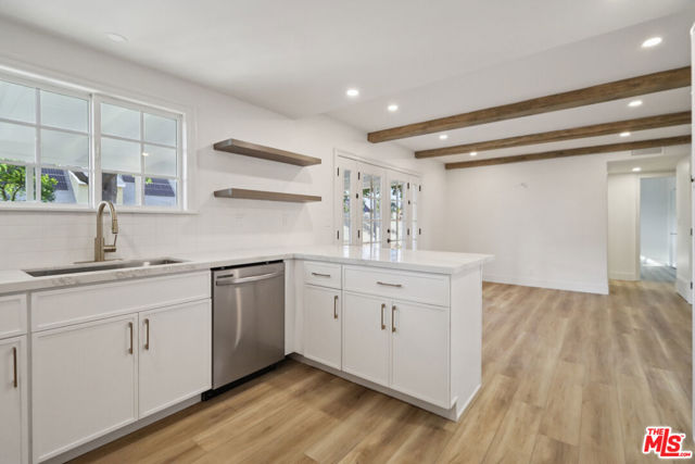 23681 Cavanaugh Road, Lake Forest CA: https://media.crmls.org/mediaz/c3bdf9cd-d308-4f34-87be-20294356cb19.jpg