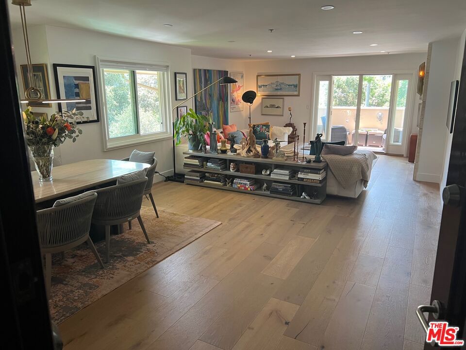 120 S Mentor Avenue #301