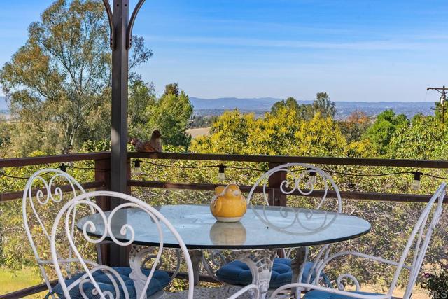 Detail Gallery Image 43 of 54 For 2394 Vista Grande, Vista,  CA 92084 - 3 Beds | 2/1 Baths