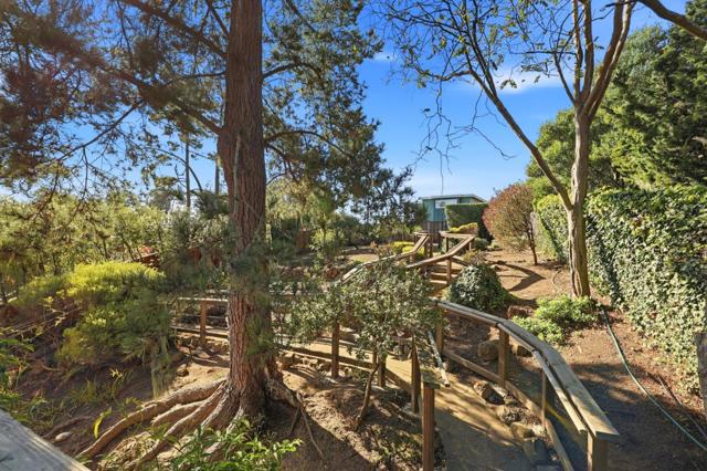 455 Avenue Portola, El Granada CA: https://media.crmls.org/mediaz/c3bece4a-f9f1-4bb1-8230-dfff109e4f74.jpg