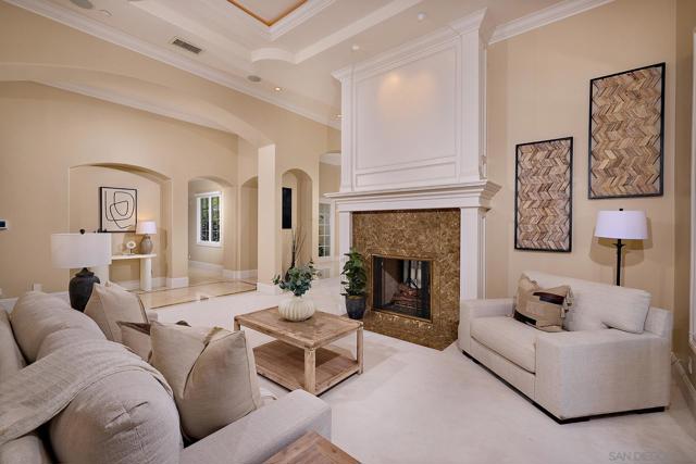 14460 Cheyenne Trl, Poway CA: https://media.crmls.org/mediaz/c3bf09d2-b41d-4a43-9c66-38baeb735177.jpg