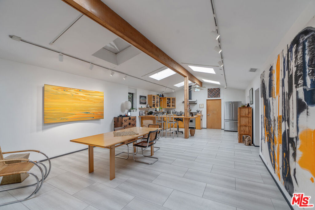 MLS #25595143 image #20