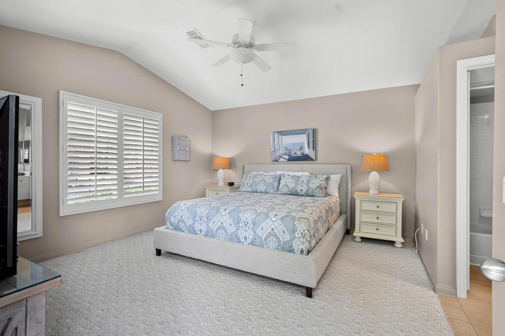 https://media.crmls.org/mediaz/c3bf21bb-484d-4b5c-9d54-9b4b380cb3cf.jpg?preset=X-Large