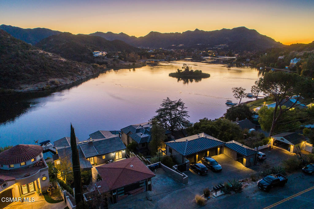 844 Lake Sherwood Drive