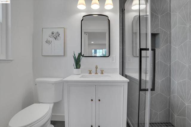 946 Notre Dame Ave, Concord CA: https://media.crmls.org/mediaz/c3bf6941-a4cd-44fb-b769-8e1a3d29dd72.jpg