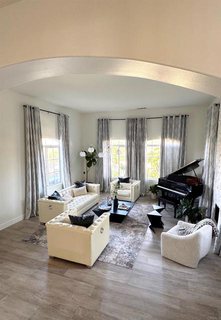 Detail Gallery Image 6 of 52 For 1498 Berry Creek Place, Chula Vista,  CA 91913 - 5 Beds | 4/1 Baths