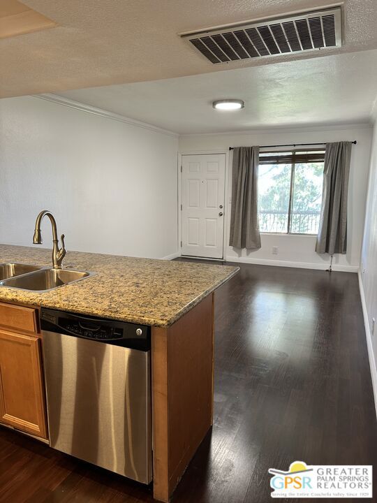 Image 4 of 30 For 64291 Spyglass Avenue 10