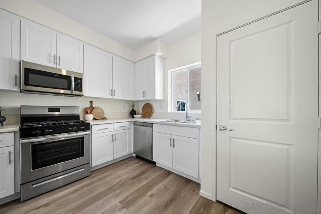 8168 Golden Ave, Lemon Grove CA: https://media.crmls.org/mediaz/c3c20f96-c7bb-4fd5-af19-a491d3fe1b52.jpg