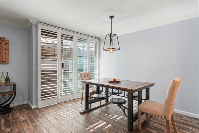 Detail Gallery Image 5 of 39 For 14141 Dickens St #111,  Sherman Oaks,  CA 91423 - 2 Beds | 2 Baths