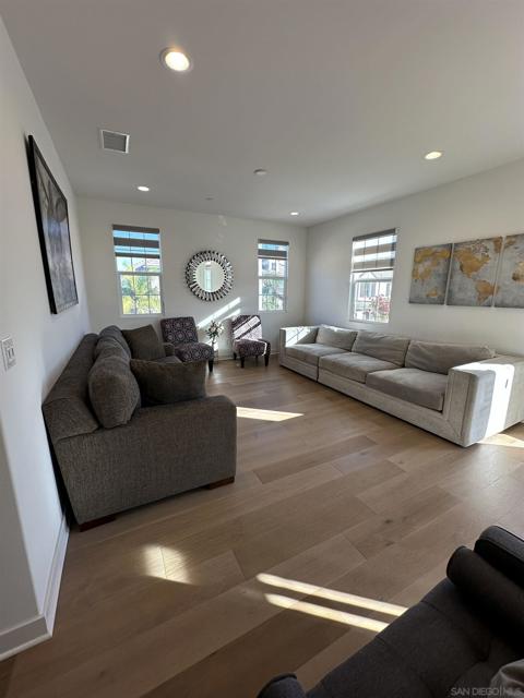 8005 Chalet Ln, Garden Grove CA: https://media.crmls.org/mediaz/c3c235e5-4d23-41fa-a279-b14d41005d4a.jpg