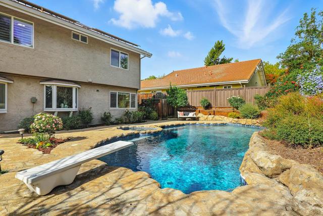 3484 Clover Oak Drive, San Jose CA: https://media.crmls.org/mediaz/c3c24105-32f5-4257-8289-358e562a346a.jpg