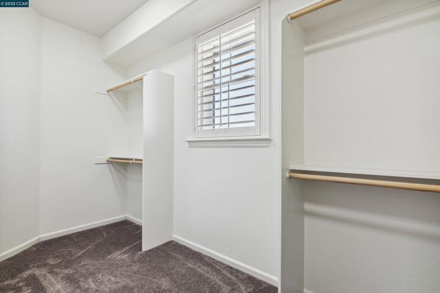1840 Tanglewood Ln, Brentwood CA: https://media.crmls.org/mediaz/c3c25f6c-6a52-4819-9aad-759aca690d02.jpg