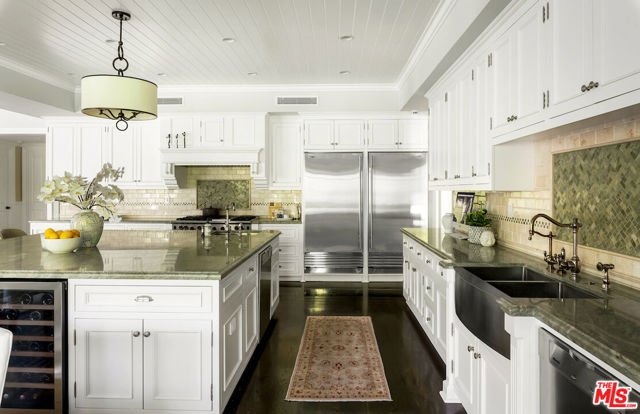 Drew Fenton | 456 N Bowling Green Way Los Angeles CA | MLS: 7251586