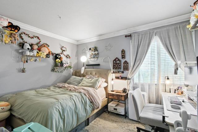 1420 Venters Dr, Chula Vista CA: https://media.crmls.org/mediaz/c3c33be4-1c80-47f2-a335-c0cae72bcf63.jpg