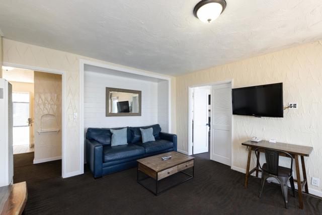 1500 Wharf Road, Capitola CA: https://media.crmls.org/mediaz/c3c462fd-0fa7-4622-955e-4118f30c492c.jpg