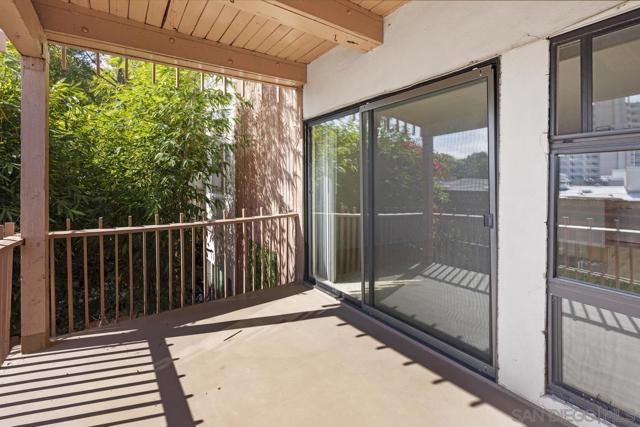 2600 TORRY PINES RD. #B27, La Jolla CA: https://media.crmls.org/mediaz/c3c59b59-04d3-4016-aac2-ca9004b4cdf0.jpg