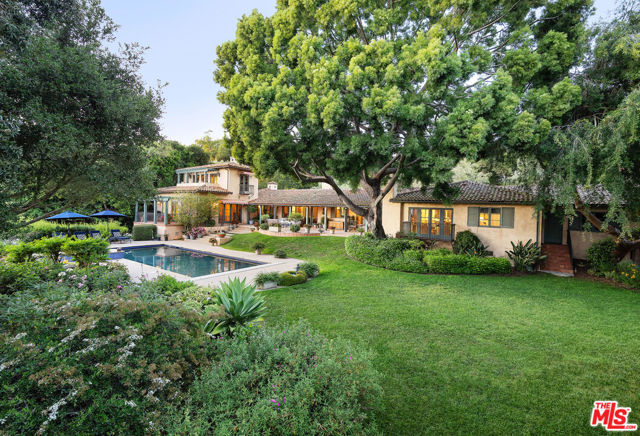 1029 Alston Road, Santa Barbara CA: https://media.crmls.org/mediaz/c3c6052b-7aff-4a07-b44b-77dcbb9b9716.jpg