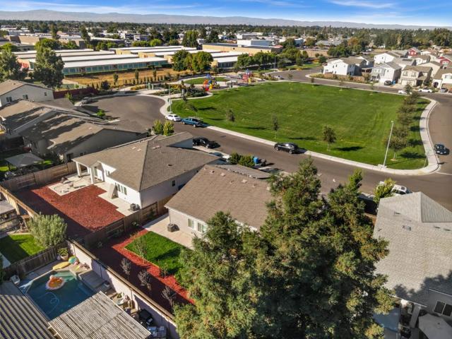 1340 Crimson Place, Manteca CA: https://media.crmls.org/mediaz/c3c72ef3-cca9-4b8d-bcbd-0309e5bc2107.jpg