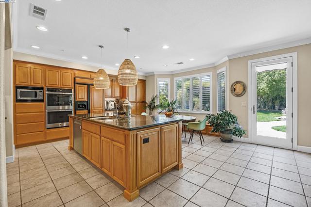 2461 Ancona Cir, Livermore CA: https://media.crmls.org/mediaz/c3c8818d-5f4c-4cfc-b7dc-83b6c1a74595.jpg