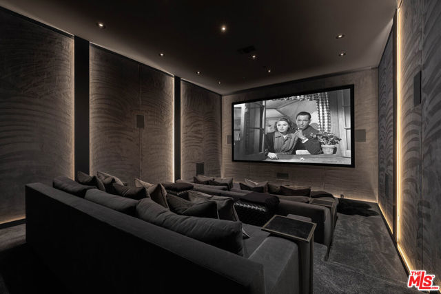9520 Hidden Valley Road, Beverly Hills CA: https://media.crmls.org/mediaz/c3c98812-3493-4bb3-9beb-6cff8d918e0f.jpg