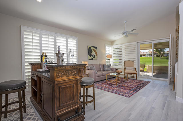 Image 4 of 63 For 42725 Turqueries Avenue