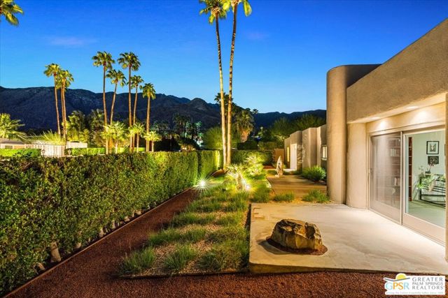 526 W Chino Canyon Road, Palm Springs, CA 92262