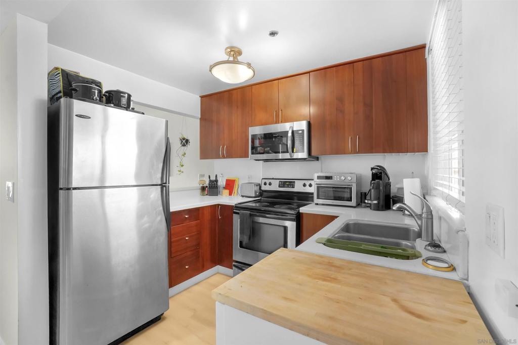 2828 University Ave - photo 10