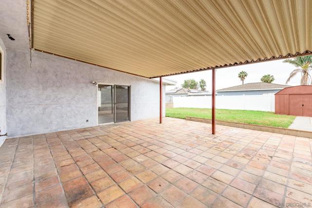 2486 CALLE SERENA, San Diego CA: https://media.crmls.org/mediaz/c3cc856d-839d-4143-8392-9ad7df51a46a.jpg