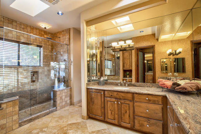 77170 Casa Del Sol, La Quinta CA: https://media.crmls.org/mediaz/c3cca75e-a302-4e06-a2ef-08b820266eeb.jpg