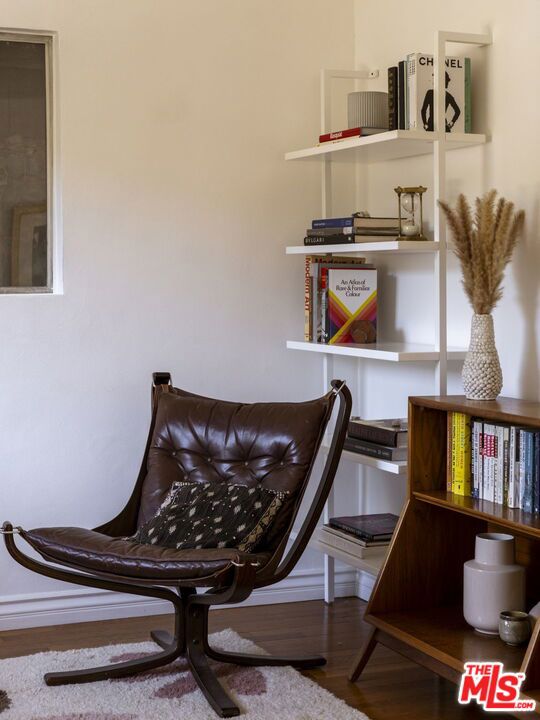 5616 Tehama Street, Los Angeles CA: https://media.crmls.org/mediaz/c3ccec79-6ec6-41d5-903f-2325d3a0f6e2.jpg