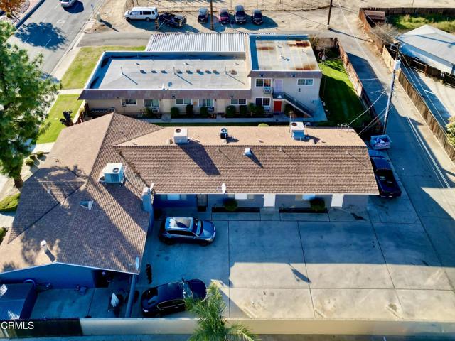 3840 White Lane, Bakersfield CA: https://media.crmls.org/mediaz/c3cd052f-c390-4d1d-ac39-5a9933a41690.jpg