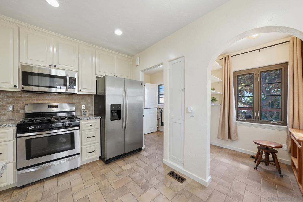 3222 Curtis - photo 10